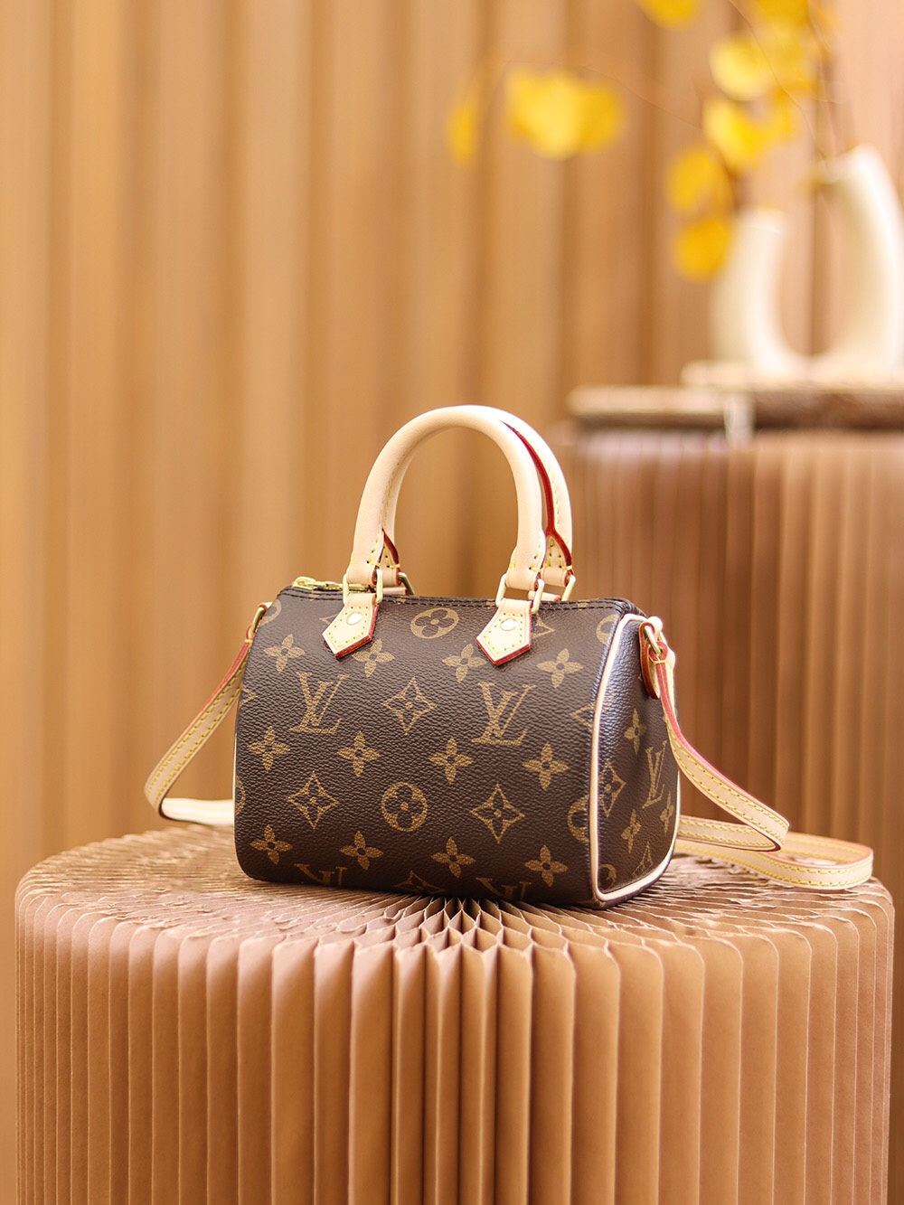 Louis Vuitton𝐍𝐀𝐍𝐎 𝐒𝐏𝐄𝐄𝐃𝐘 pillow bag series M61252