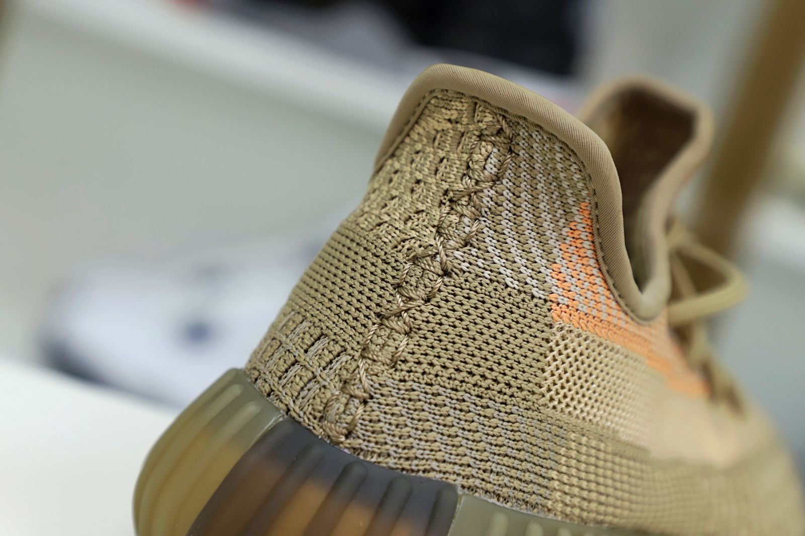 Yeezy boost 350 v2 sand