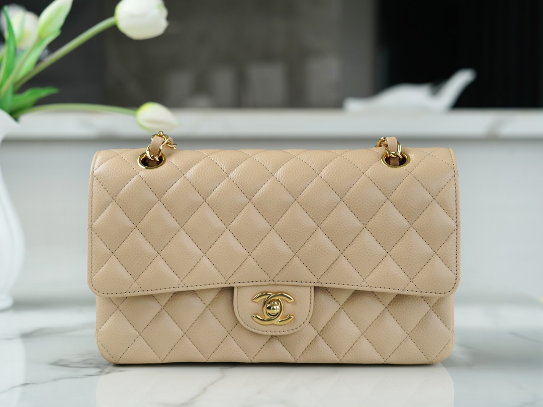 𝐂𝐇𝐀𝐍𝐄𝐋 Classic Flap France 🇫🇷 𝐇𝐚𝐚𝐬Original Caviar 🐂 Genuine Leather Caviar Medium Apricot
