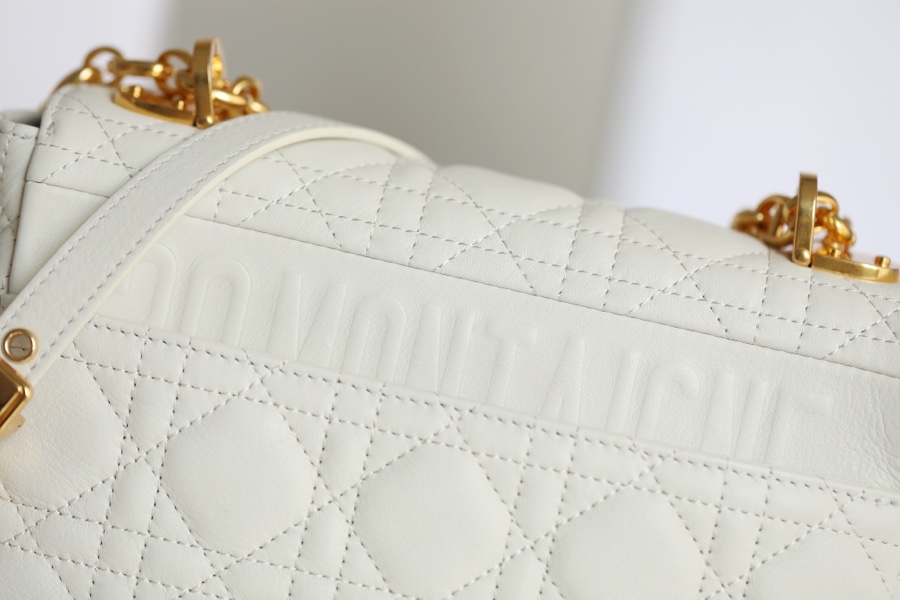 [DlOR CARO] White soft cow leather rattan check pattern