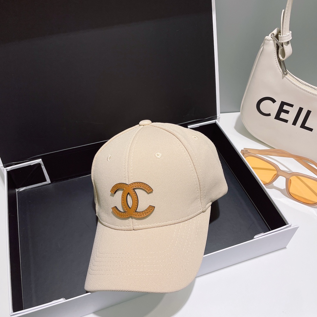 [CHANEL Chanel] new counter synchronization baseball cap