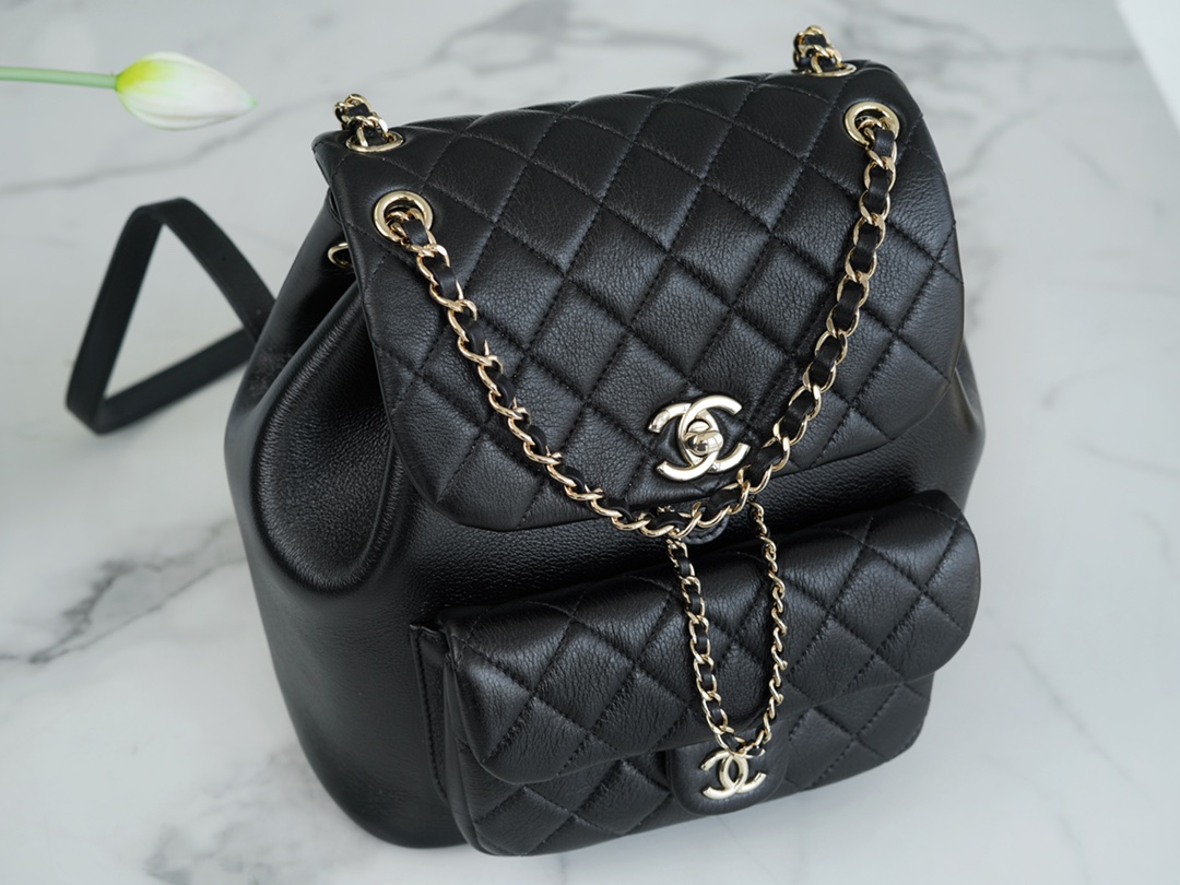 𝗖𝗛𝗔𝗘𝗡𝗟✦23c New 𝐃𝐮𝐦𝐚 Shoulder Bag Black Large