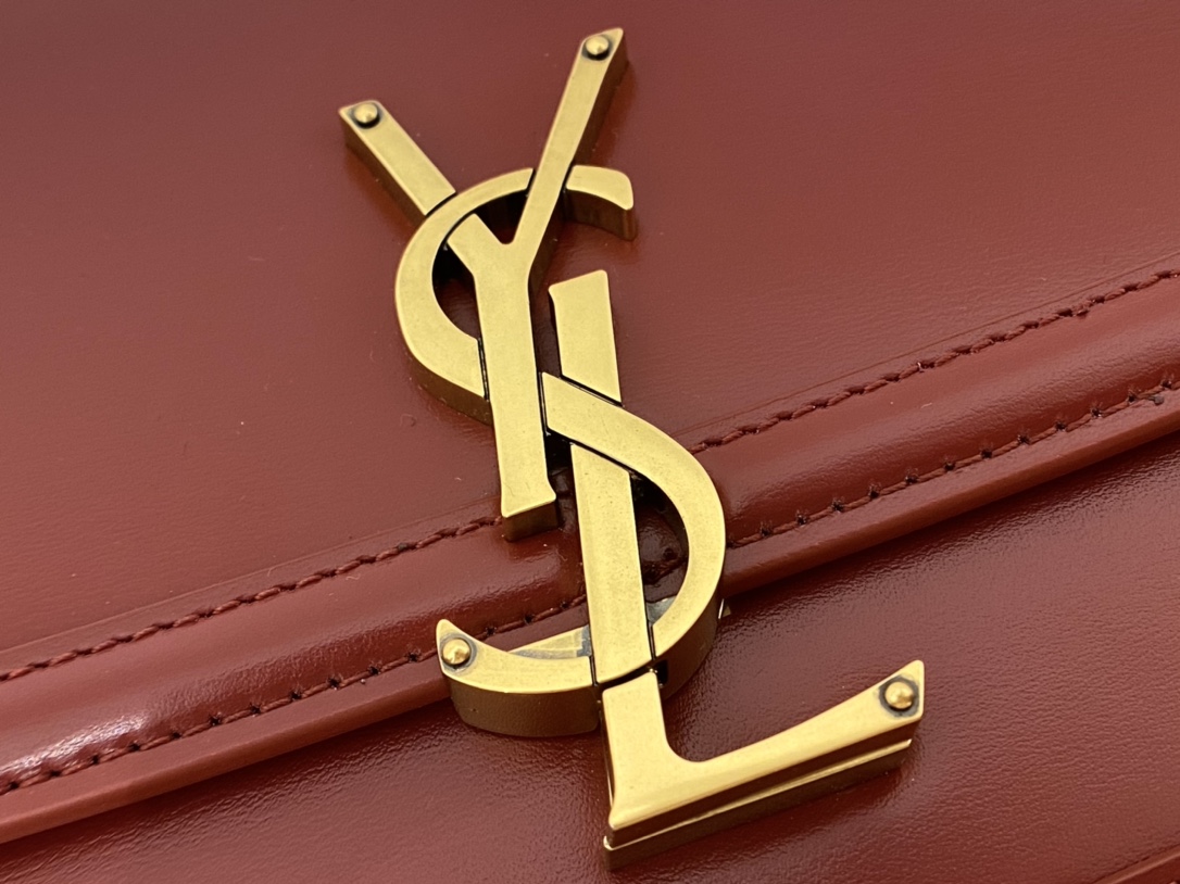 SAINT LAURENT 𝑺𝑶𝑳𝑭𝑬𝑹𝑰𝑵𝑶 𝑩𝑶𝑿 🎐.#634305