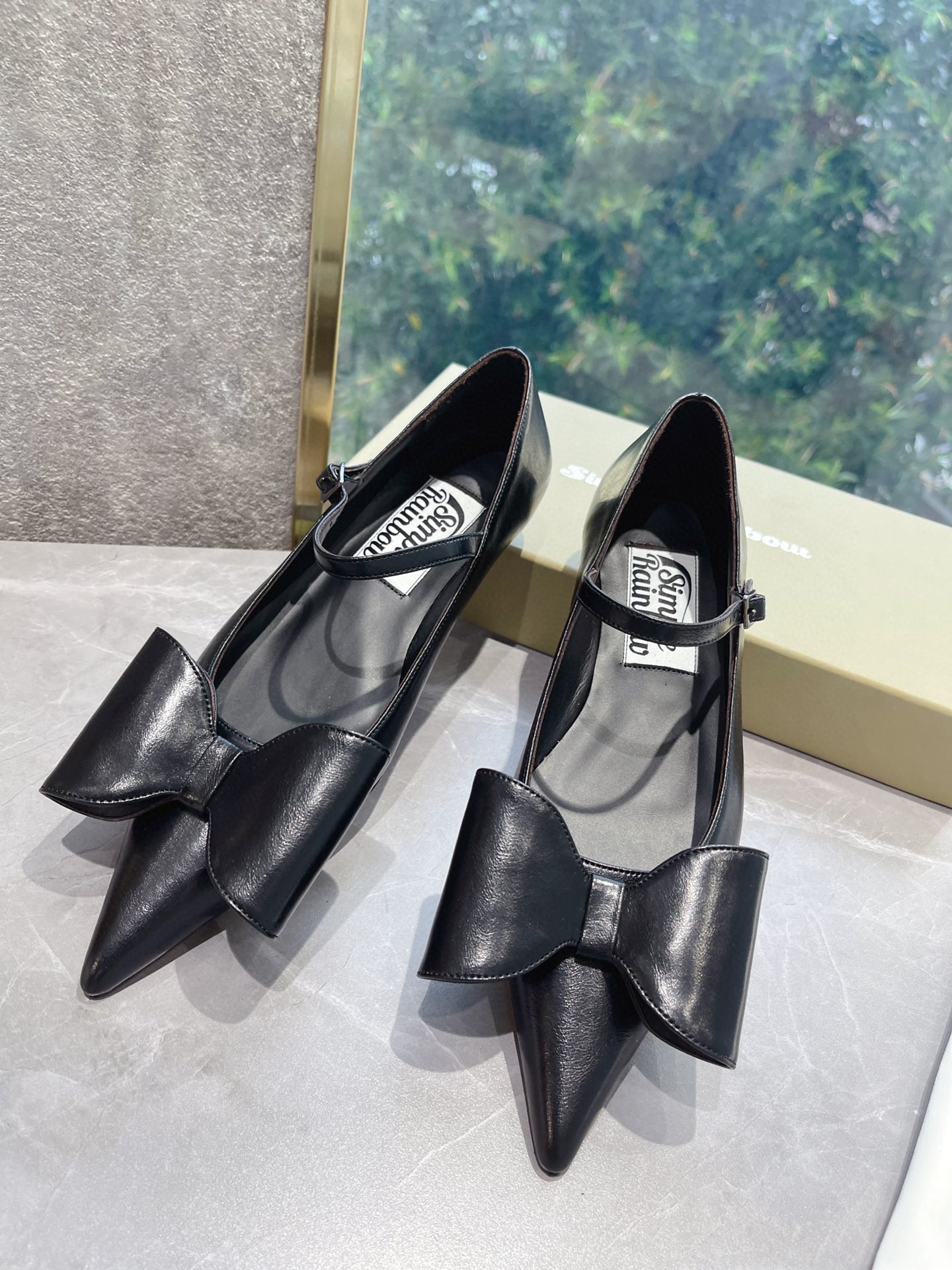 𝐒𝐌𝐅𝐊｜𝟐𝟎𝟐𝟐/𝐒𝐒 𝐧𝐞𝐰 The latest spring and summer models pointed bow Mary Jane retro and fashionable niche series