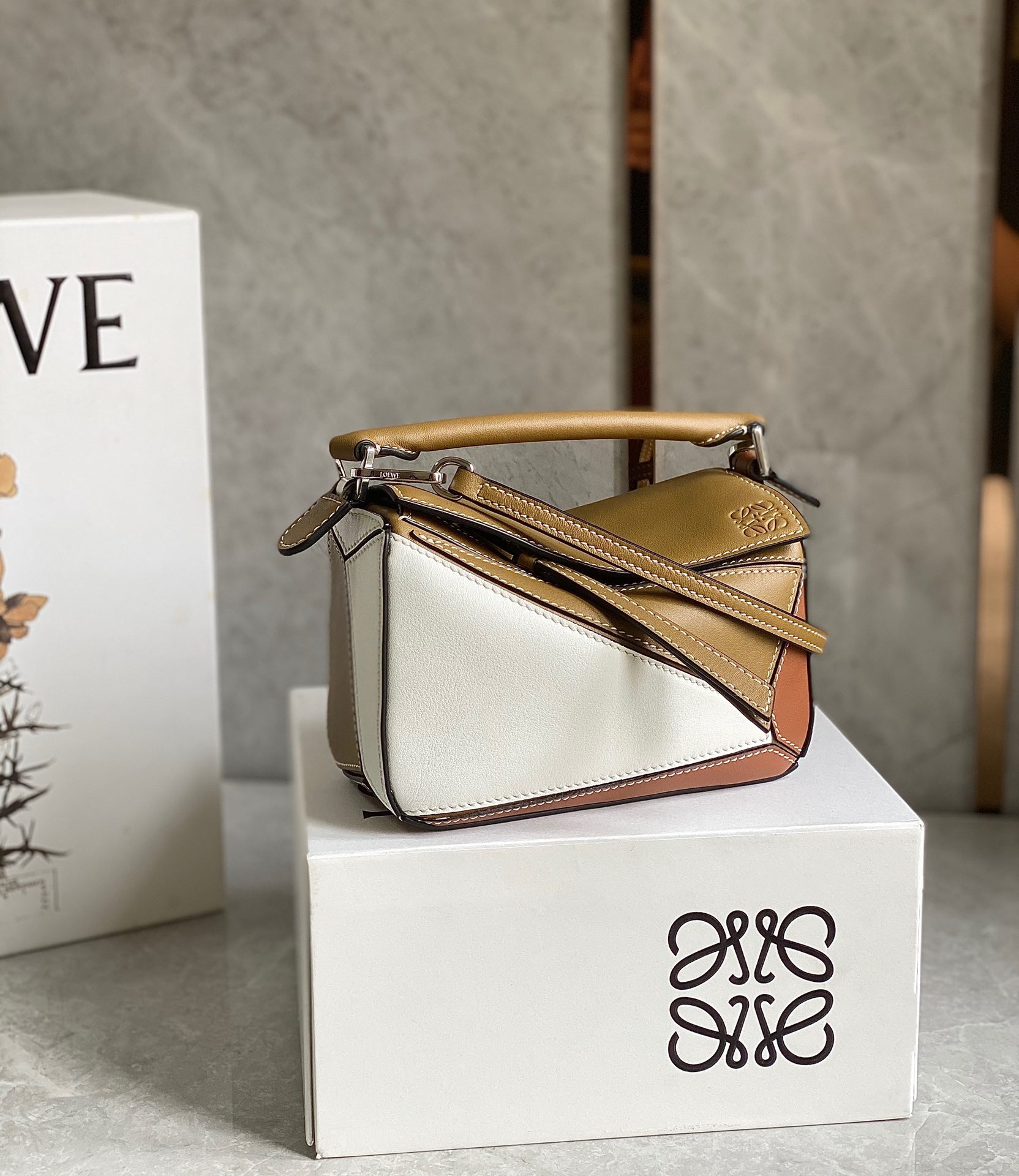 LOEWE super mini Puzzle bag