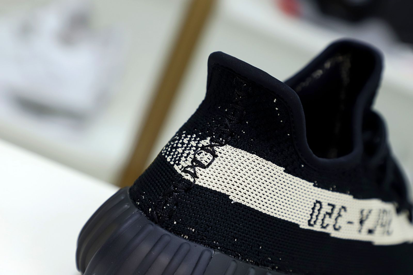 YEEZY BOOST 350 V2 MONO CLAY