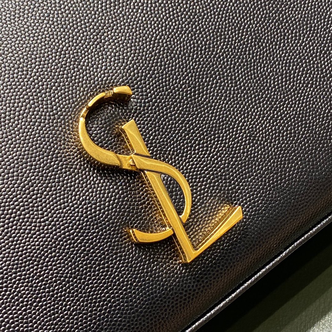 SAINT LAURENT 𝑪𝒂𝒔𝒔𝒂𝒏𝒅𝒓𝒂  #578000.jd