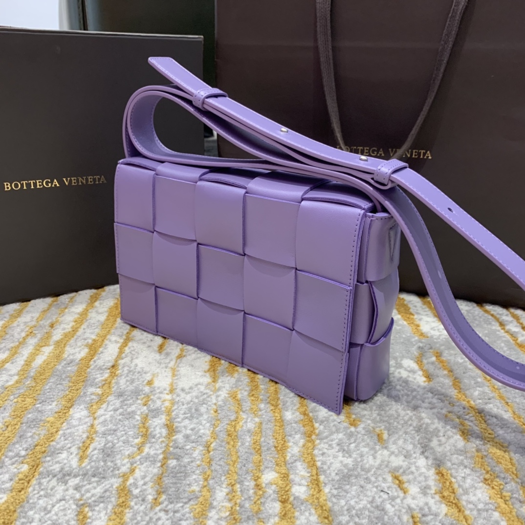 Bottega Veneta  𝘾𝘼𝙎𝙎𝙀𝙏𝙏𝙀 #578004