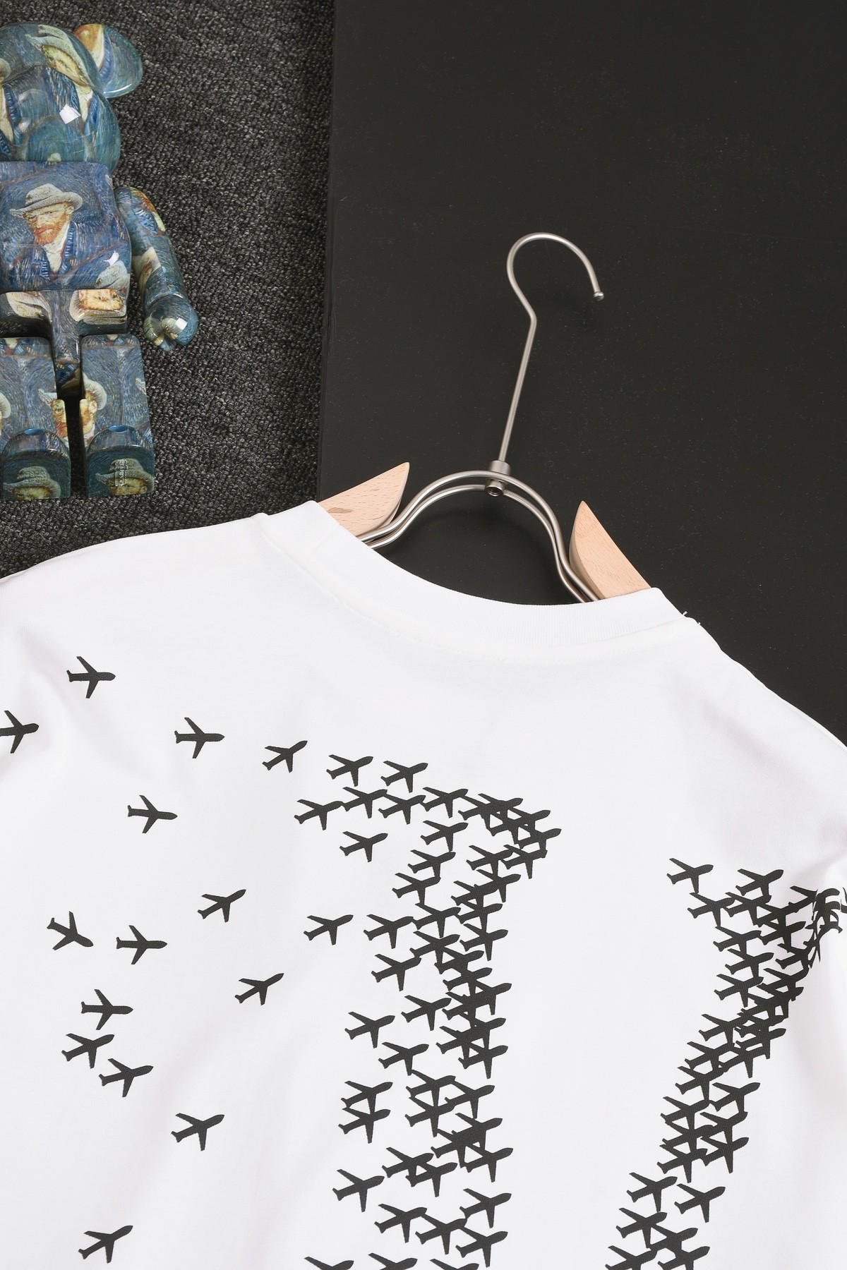 Louis Vuitton 24SS early spring new large-scale small aircraft printed t-shirt