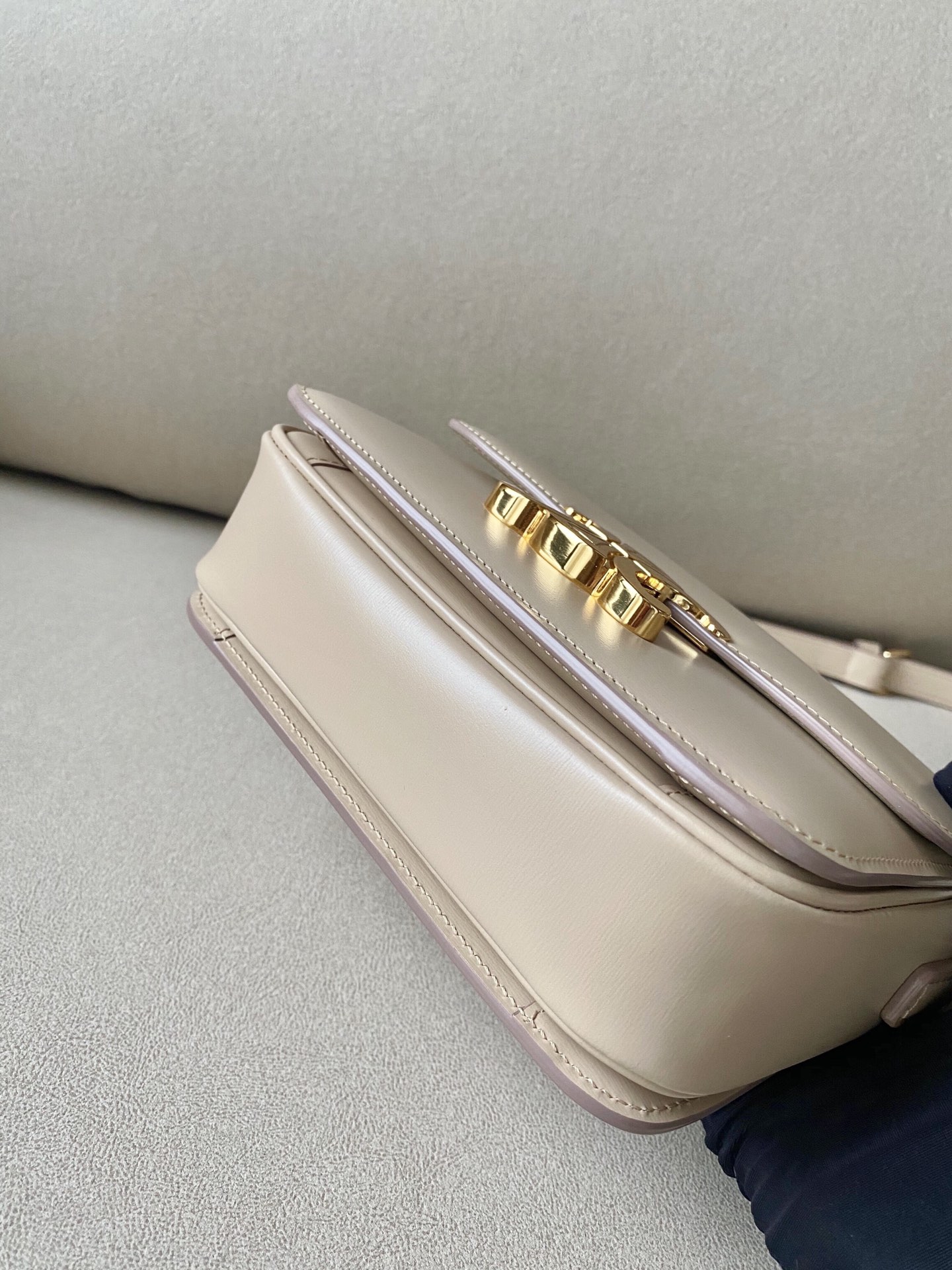 𝐂𝐞𝐥𝐢𝐧𝐞 Triomphe teen 18.5cm