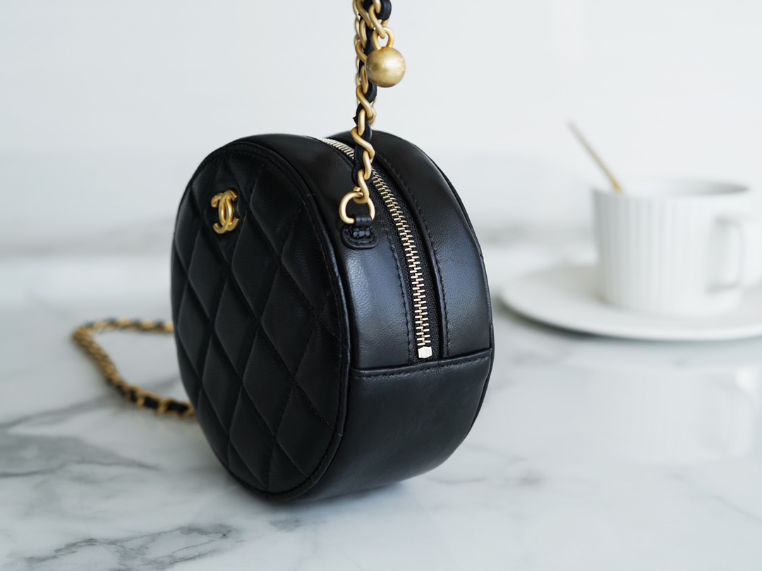 𝐂𝐇𝐀𝐍𝐄𝐋 Metal ball series small round cake〰 Black