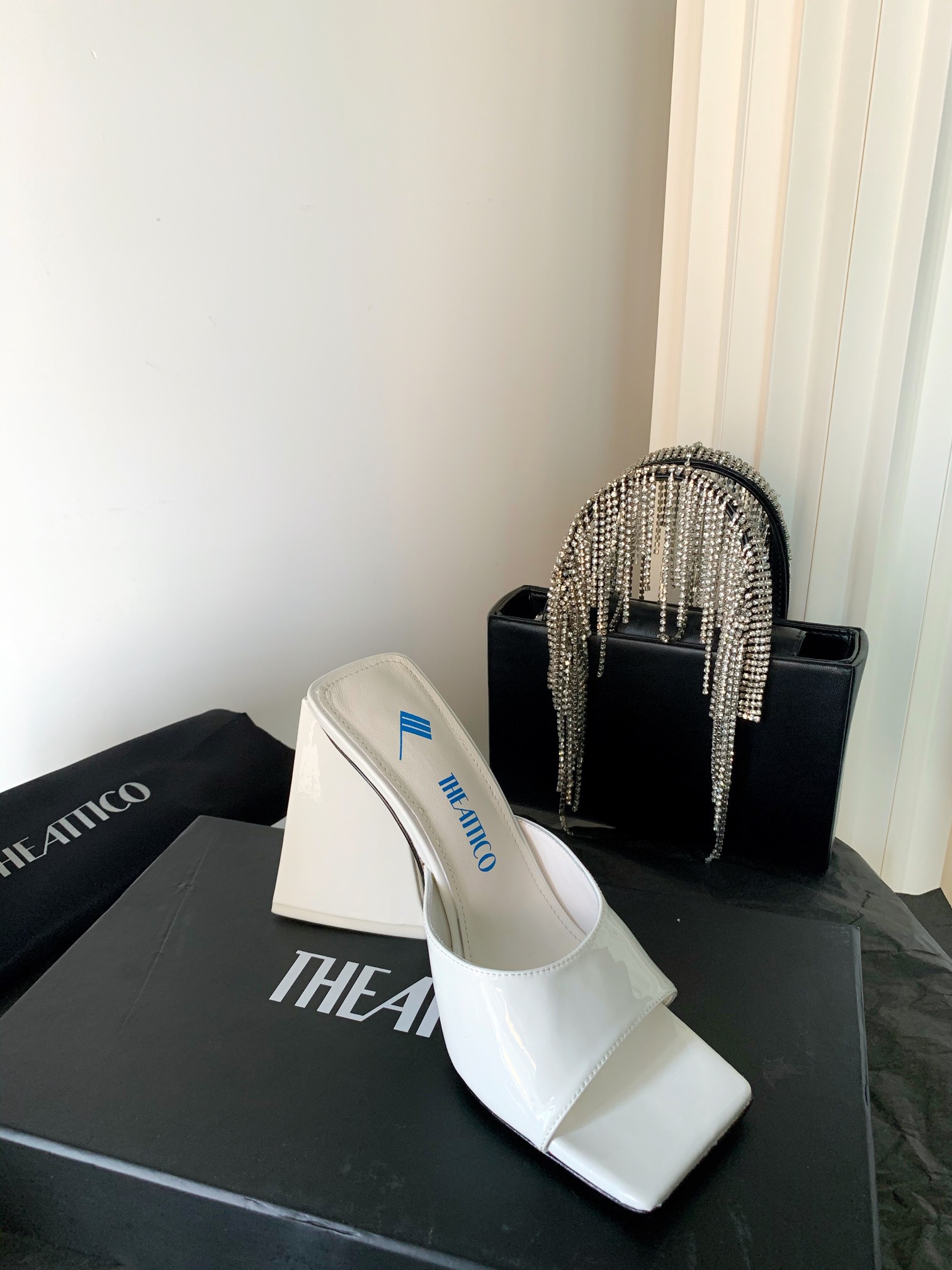 THE ATTICO | 𝟐𝟎𝟐𝟏/𝐒𝐒 𝐧𝐞𝐰 The attico triangle heel sandals lined with sheepskin leather genuine leather outsole