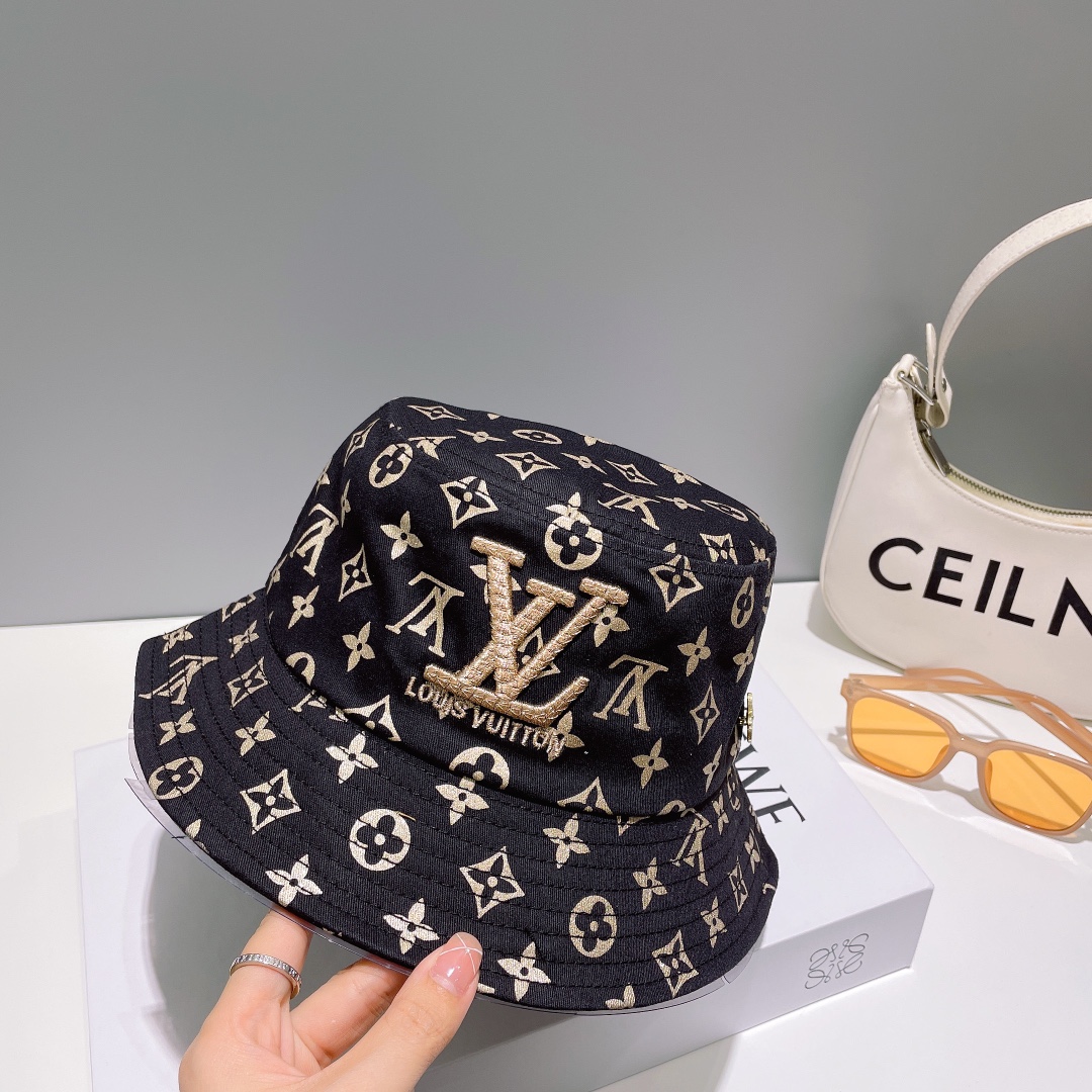 LouisVuitton 😍New LV Bucket Hat