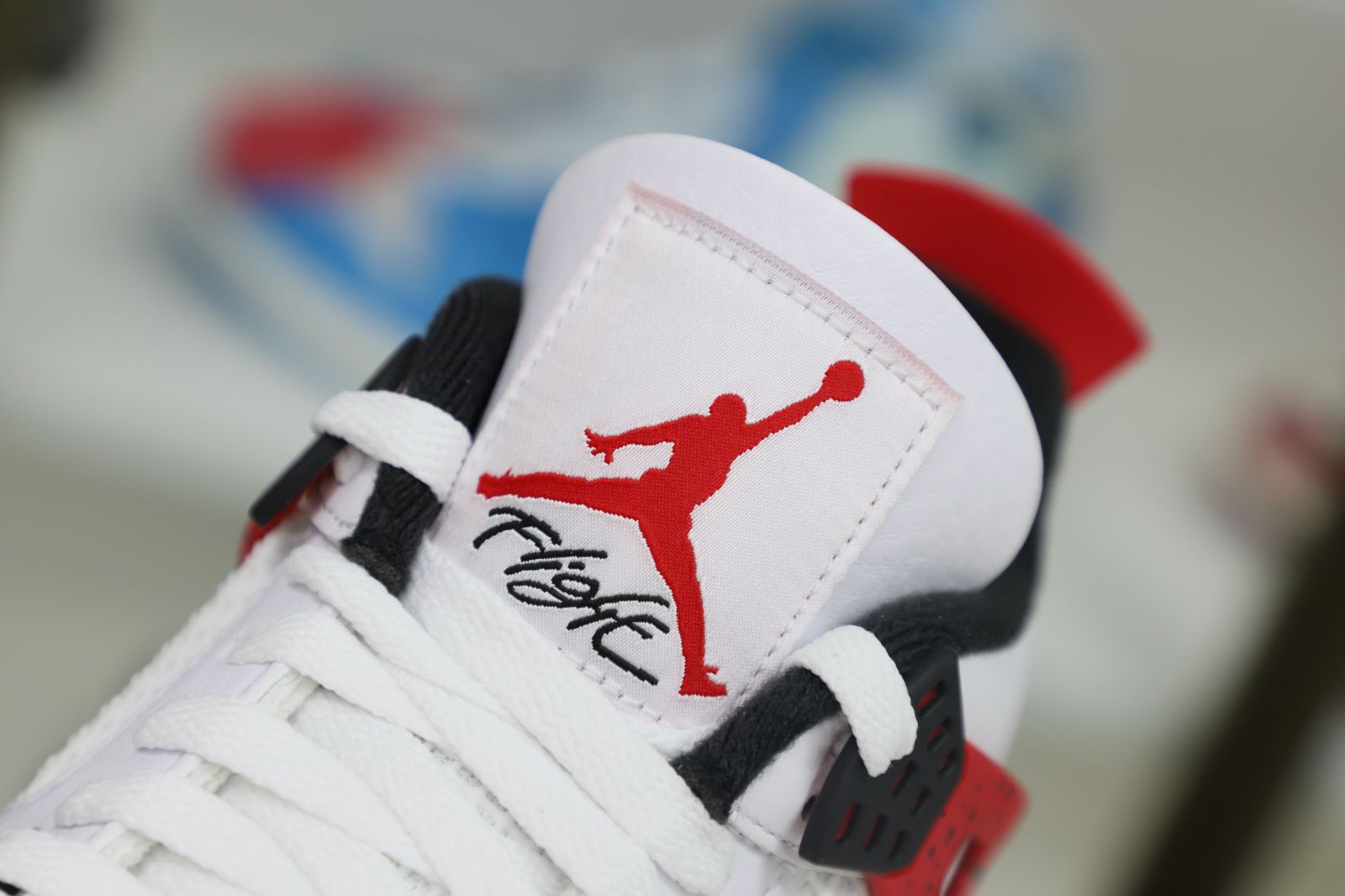 Jordan Air Jordan 4 Neutral Grey