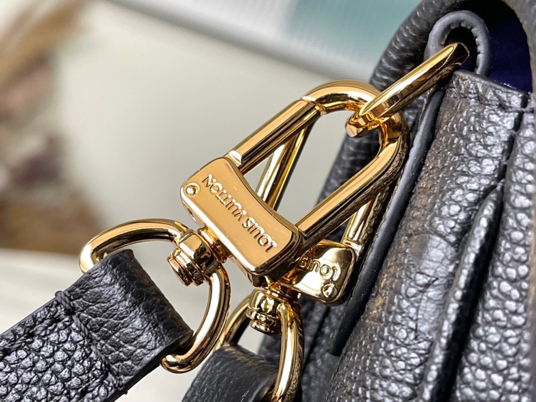 𝐋𝐎𝐔𝐈𝐒 𝐕𝐔𝐈𝐓𝐓𝐎𝐍    M46386