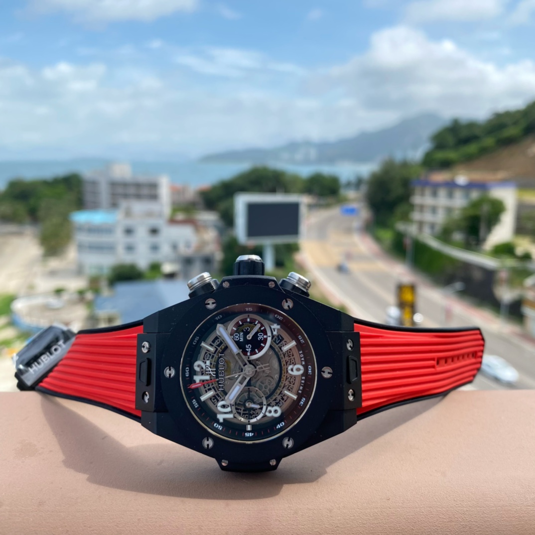 Hublot-BigBang Big Bang Element Material Chronograph