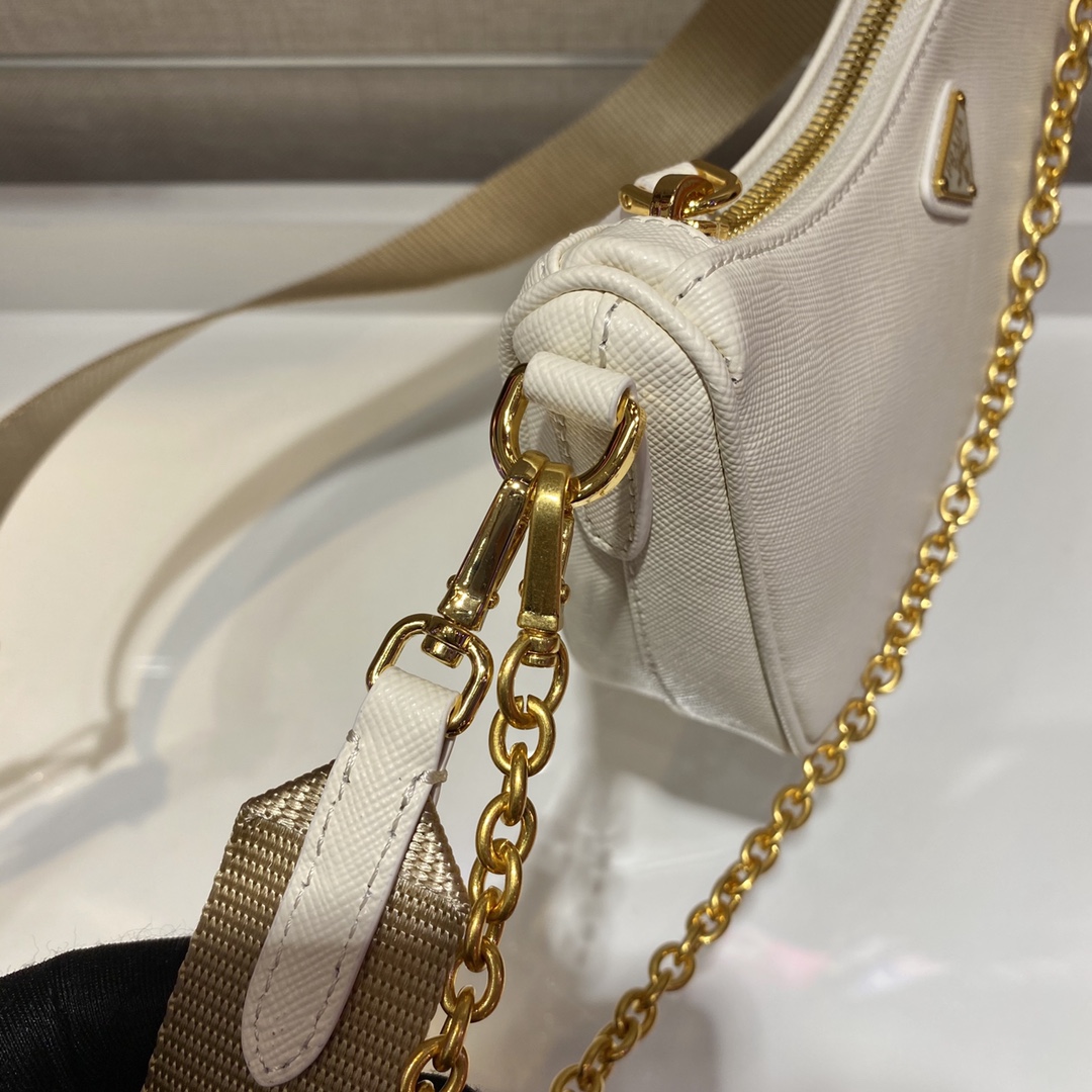 𝐏𝐑𝐀𝐃𝐀 mini 3 in 1 1BH174