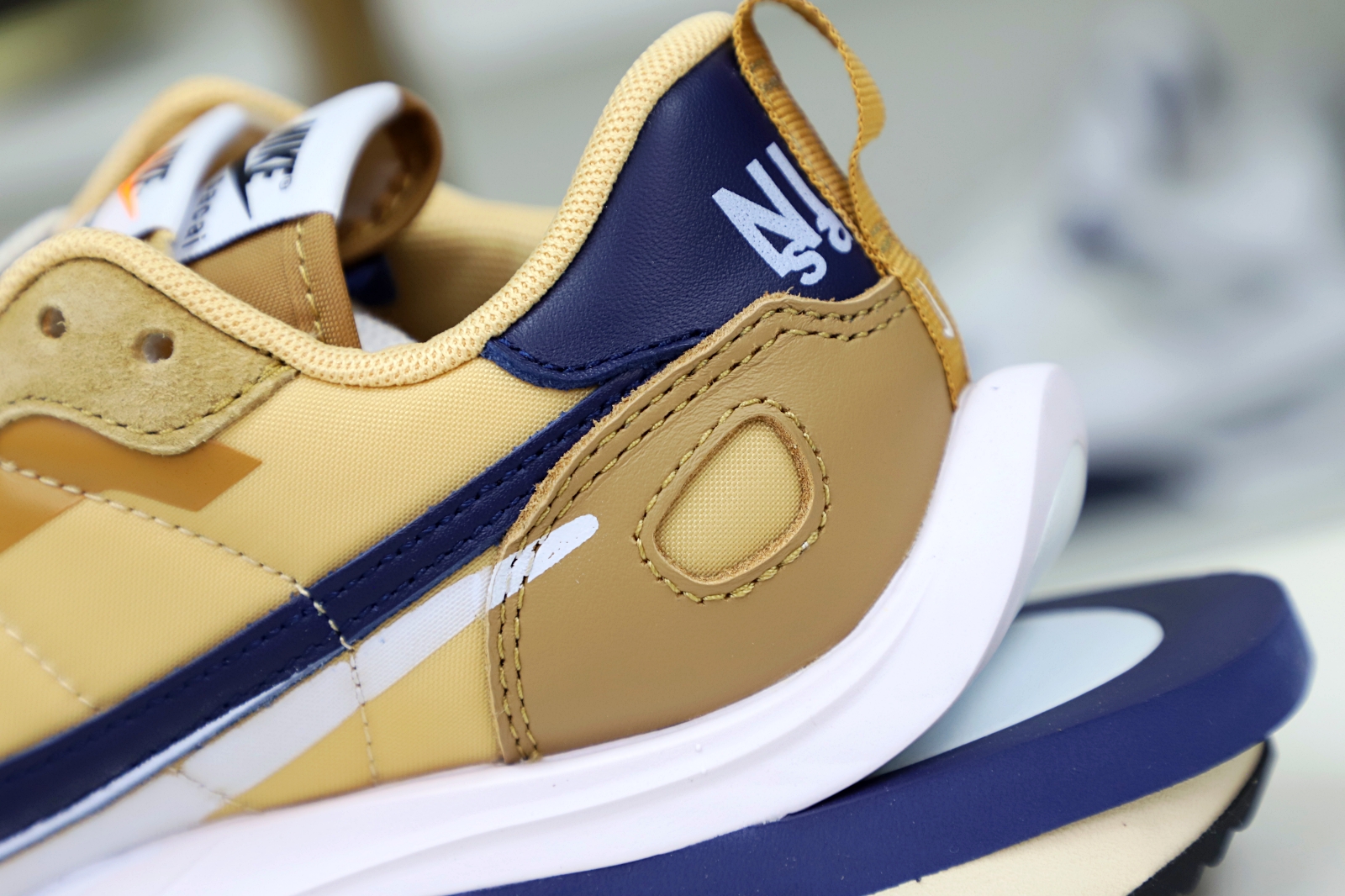 SACAI X VAPORWAFFLE SESAME BLUE VOID DARK IRIS