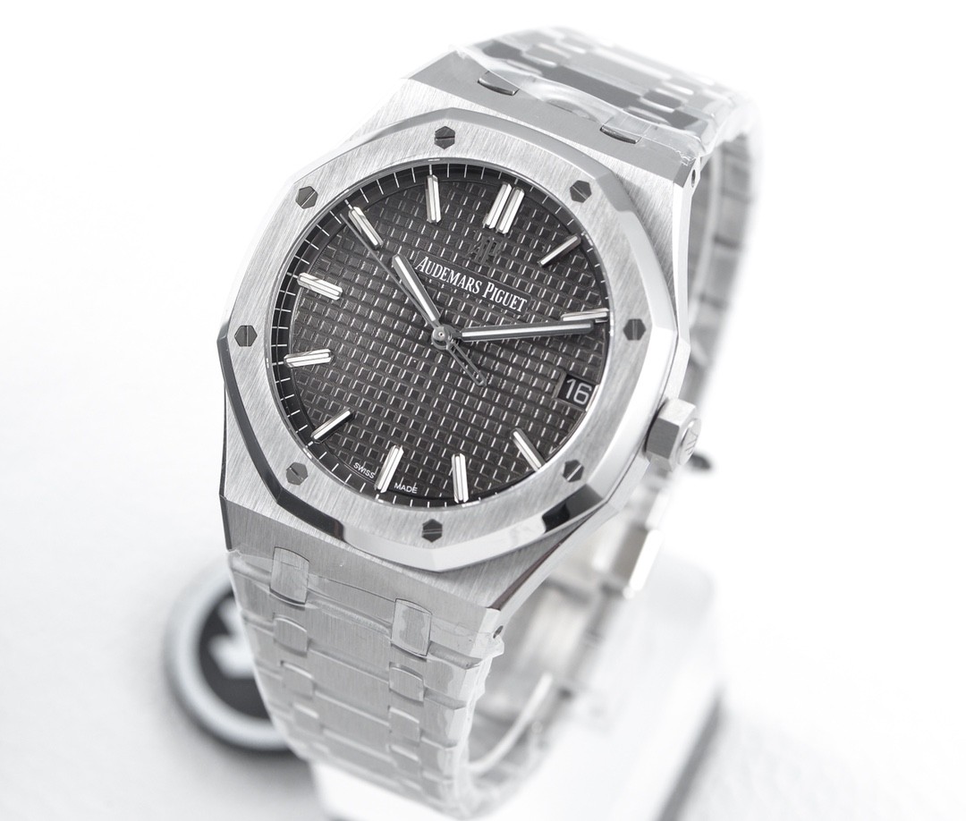 Audemars Piguet Royal Oak 15500 Series Men's Watch 41mm