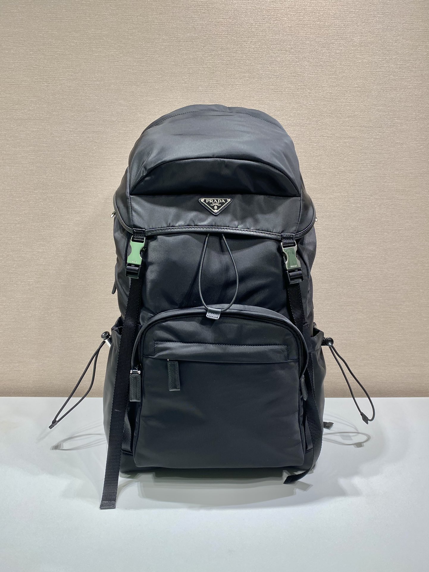 𝐏𝐑𝐀𝐃𝐀 New hiking bag 2VZ090
