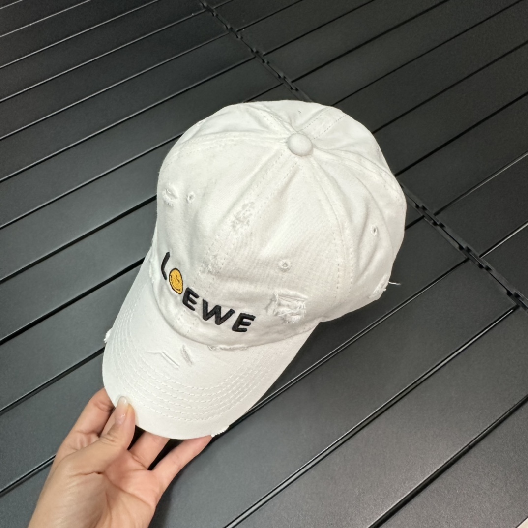 Loewe 23 Spring/Summer Canvas Cotton Baseball Cap Printed Letters