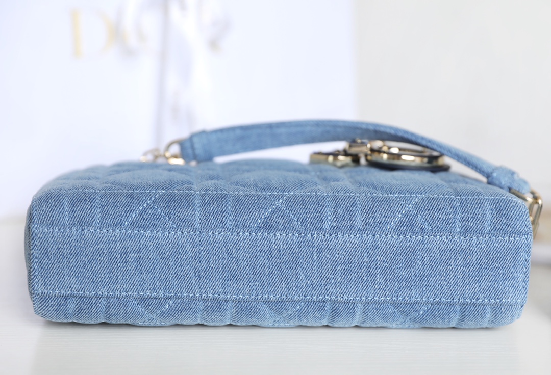 Dior Lady D-Joy is a classic style of the Goliath Bible