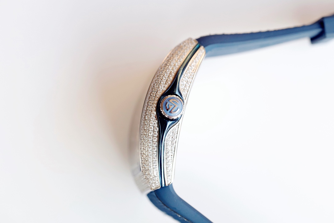 Frank - FM Vanguard Yachting V45 yacht series