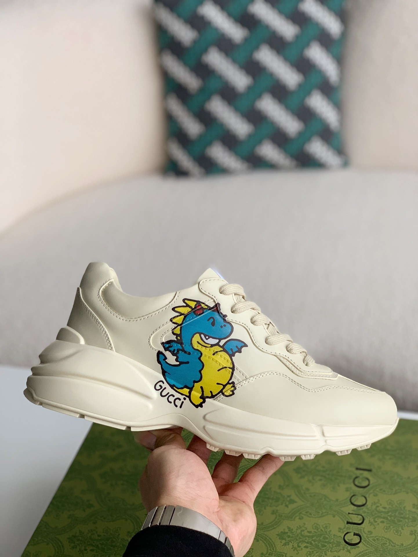 Gucci Retro Clunky Sneaker