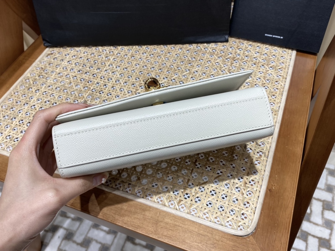 SAINT LAURENT #𝙆𝙖𝙩𝙚 20𝙘𝙢#474366Q