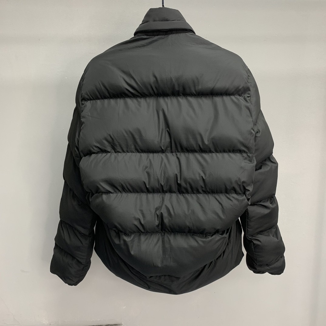 Balenciaga small letter down jacket