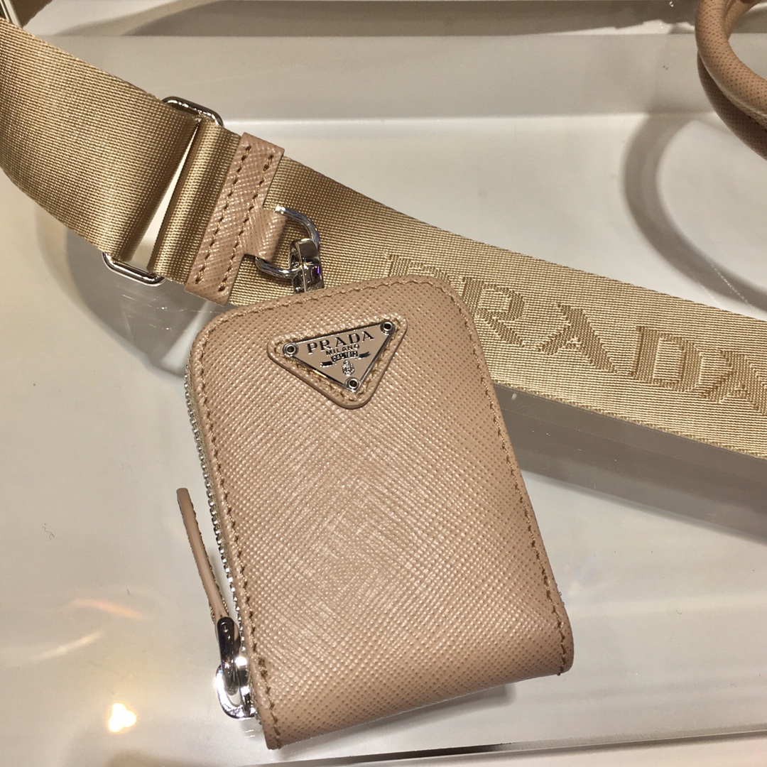 𝐏𝐑𝐀𝐃𝐀 Boston 1BA846