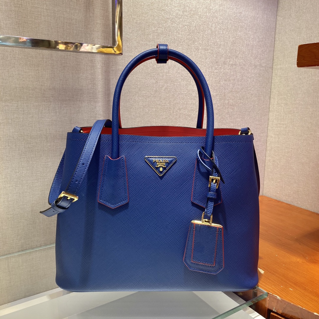 𝐏𝐑𝐀𝐃𝐀 Classic 1BG775