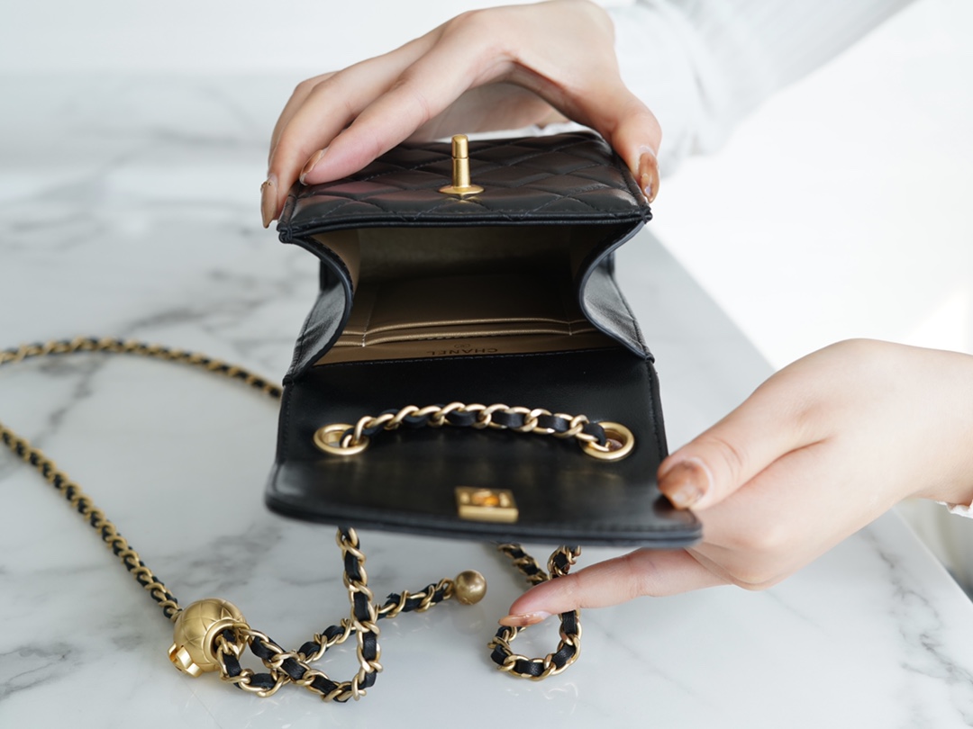 𝐂𝐇𝐀𝐍𝐄𝐋 Metal Ball 