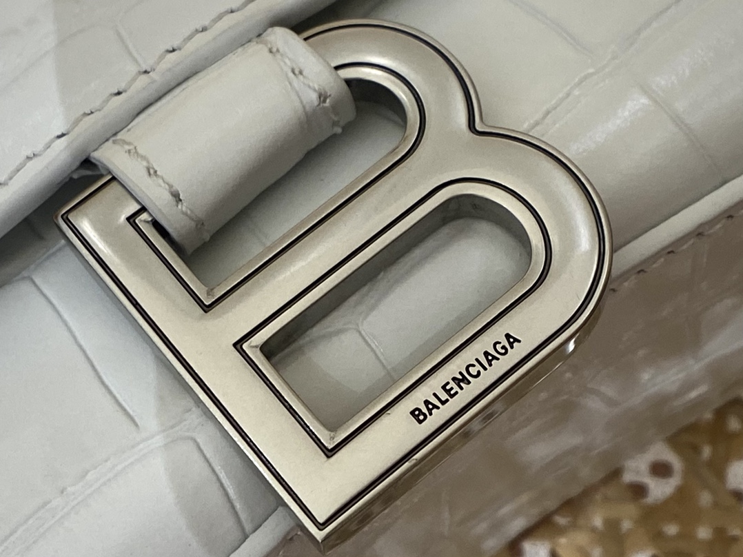 BALENCIAGA 𝐇𝐨𝐮𝐫𝐠𝐥𝐚𝐬𝐬 𝐗𝐒 crocodile-textured cowhide