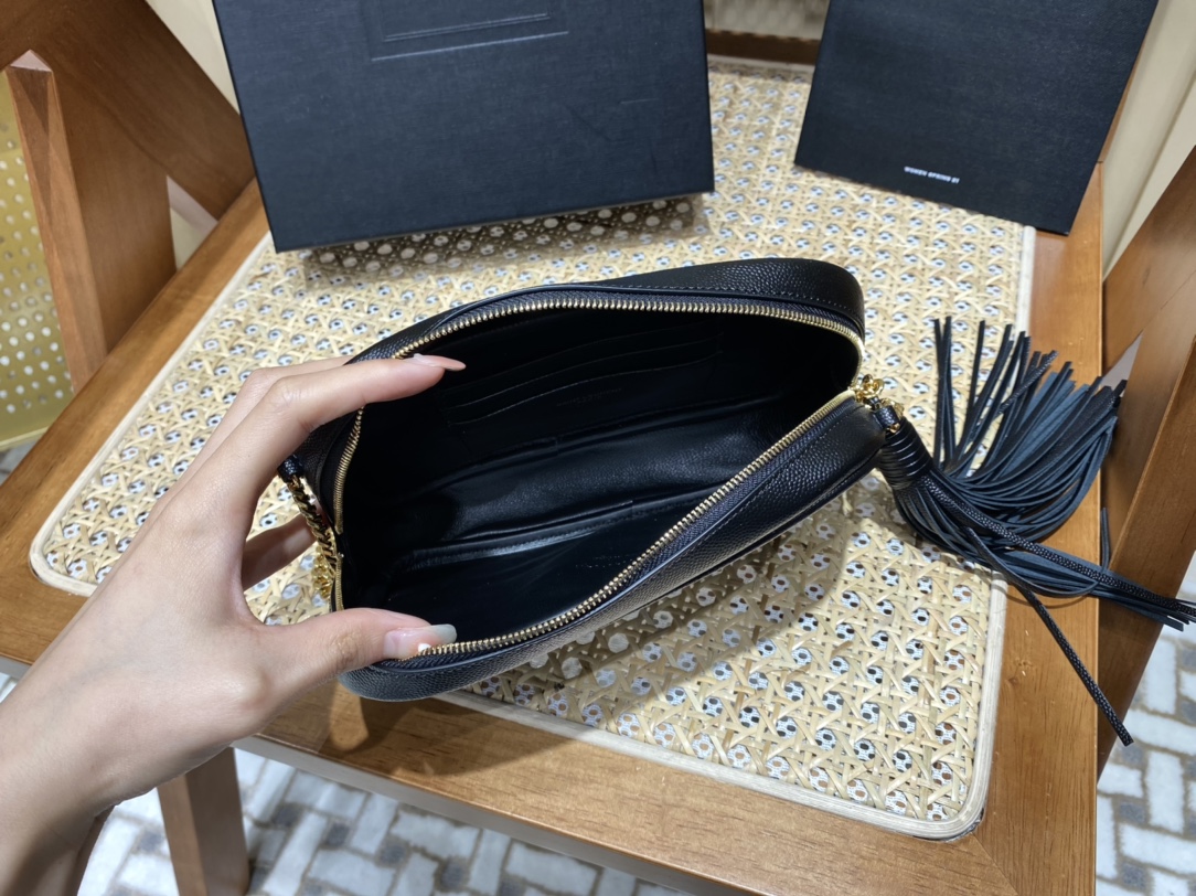 SAINT LAURENT  #585040