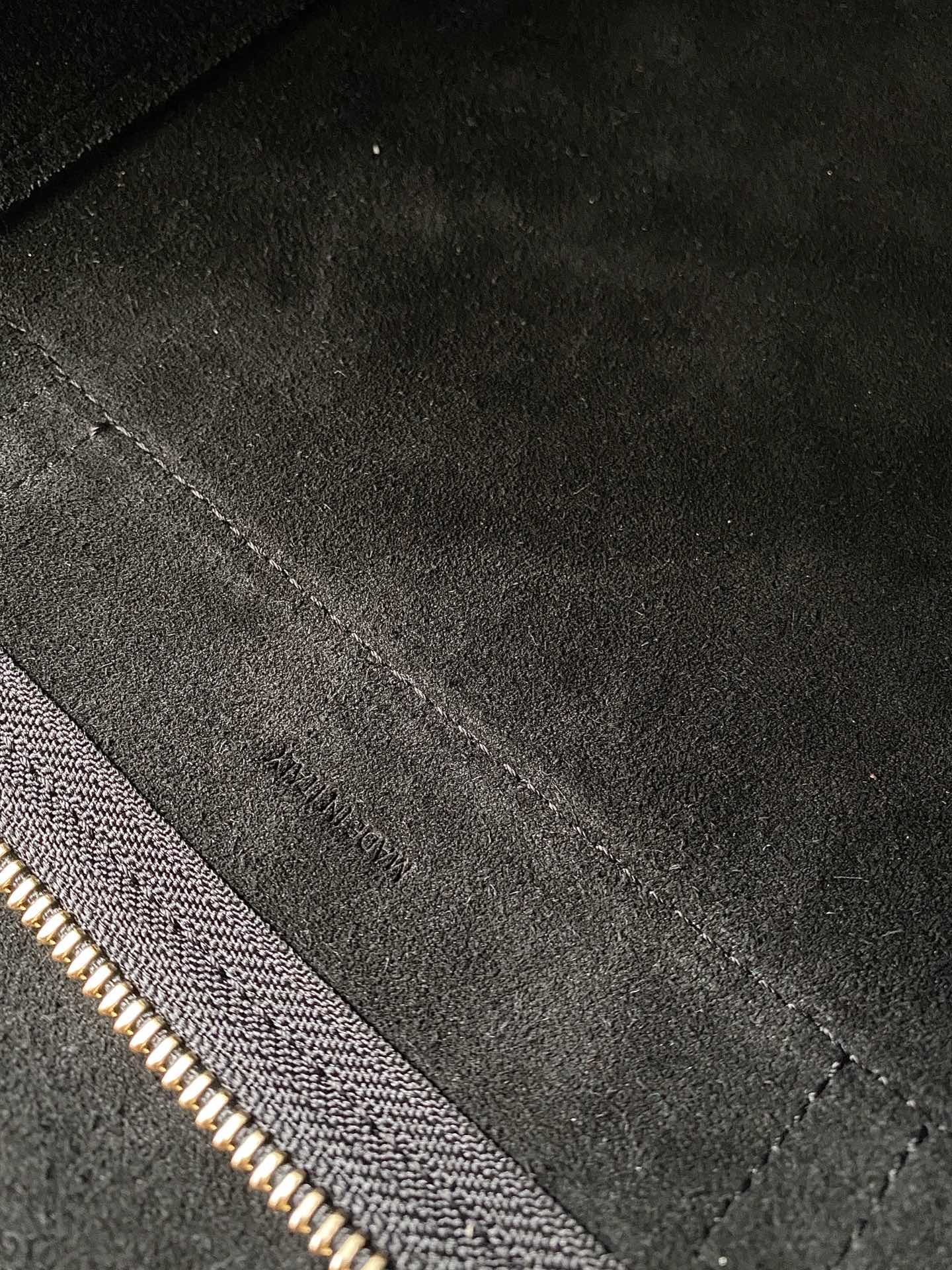 𝐂𝐞𝐥𝐢𝐧𝐞 Belt Bag Catfish Bag Small Grained Calfskin