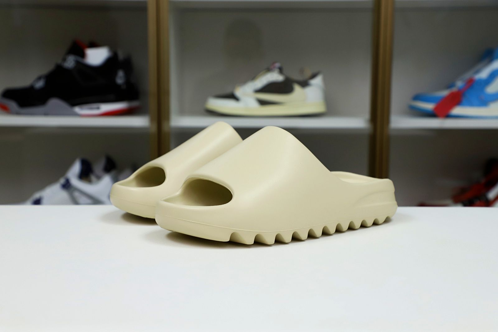 Yeezy Slide bone FW6345