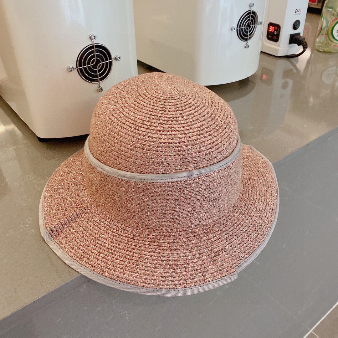 MIU MIU summer new straw hats, sun hats