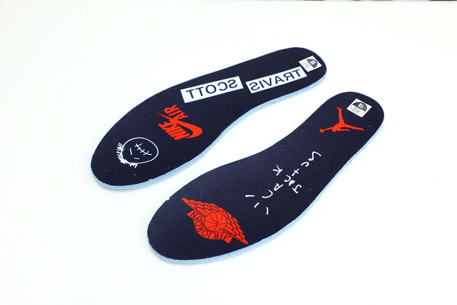 TRAVIS SCOTT X NIKE AIR JORDAN 1 LOW OG BLACK/PHANTOM