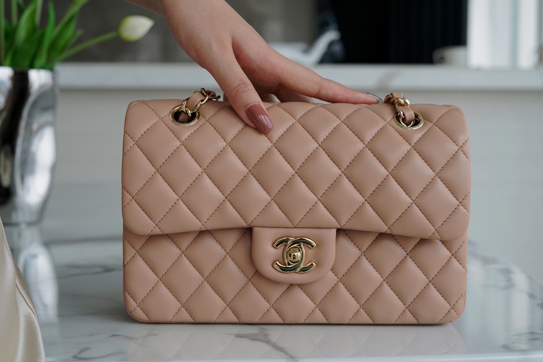 𝐂𝐇𝐀𝐍𝐄𝐋 Classic Flap Italy 🇮🇹 The 𝗚𝗥