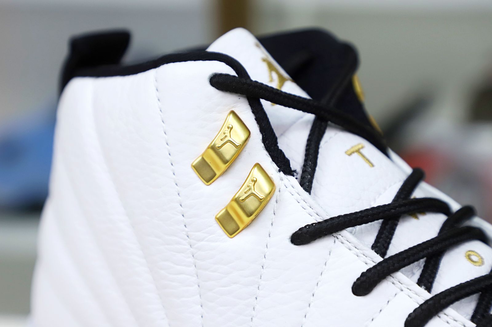 AIR JORDAN 12 RETRO ROYALTY