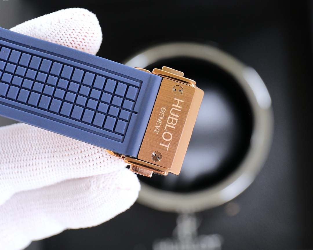 Hublot. BIG BANG Collection