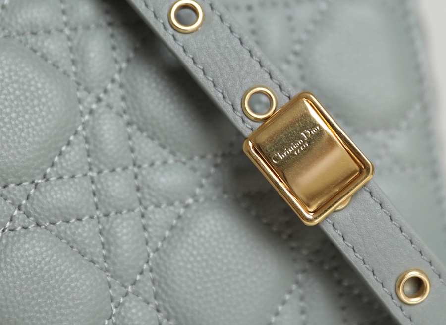 DlOR CARO】Grey soft cow leather rattan check DR- 091