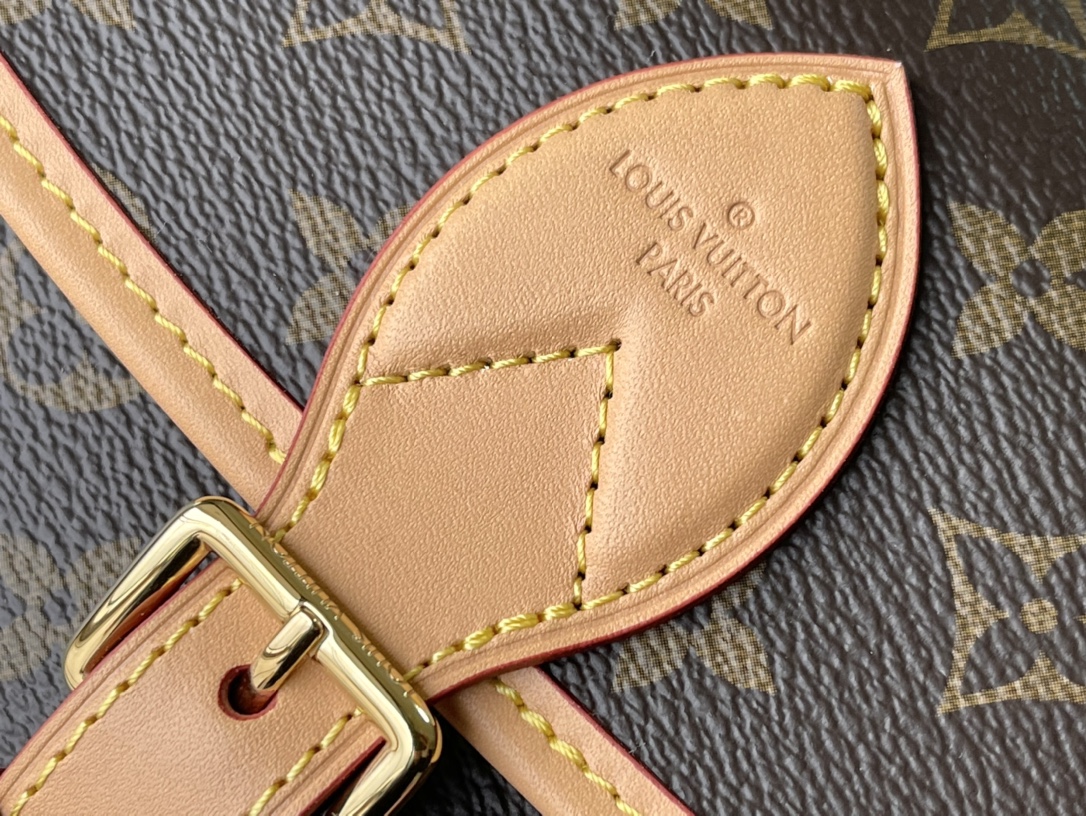 𝐋𝐎𝐔𝐈𝐒 𝐕𝐔𝐈𝐓𝐓𝐎𝐍    M45985