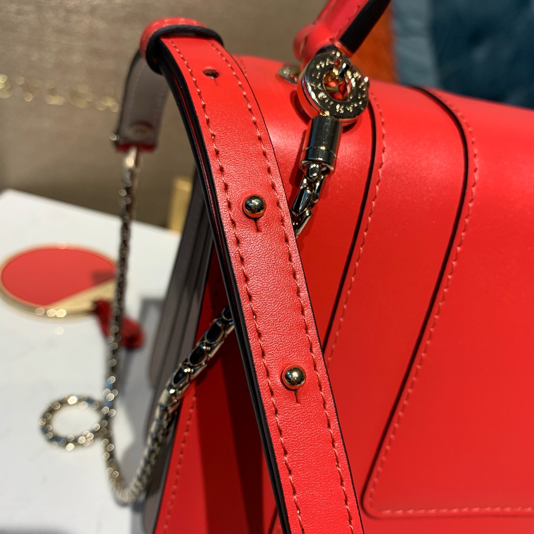 BVLGARI SERPENTI ELLIPSE series