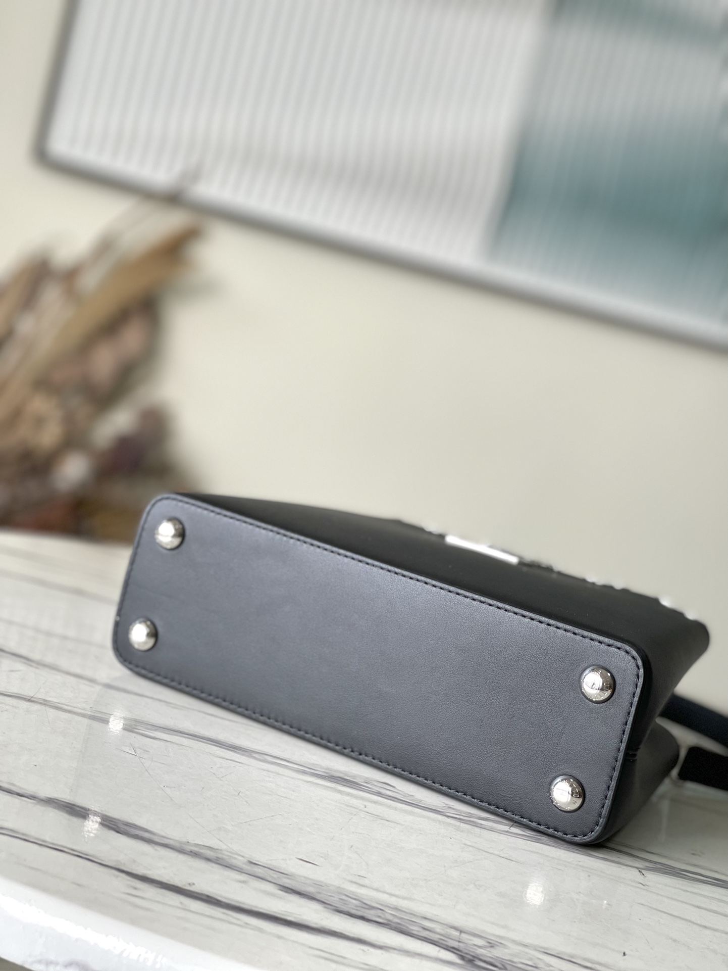 𝐋𝐎𝐔𝐈𝐒 𝐕𝐔𝐈𝐓𝐓𝐎𝐍   M51783