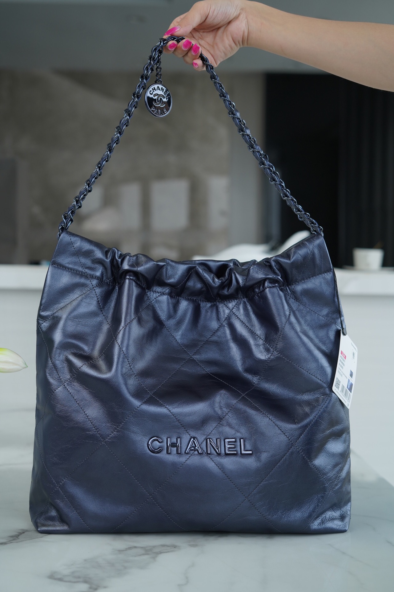 𝗖𝗛𝗔𝗘𝗡𝗟✦𝟐𝟐𝗣Métiers d'Art 𝟐𝟐Handbag Medium Metallic Blue