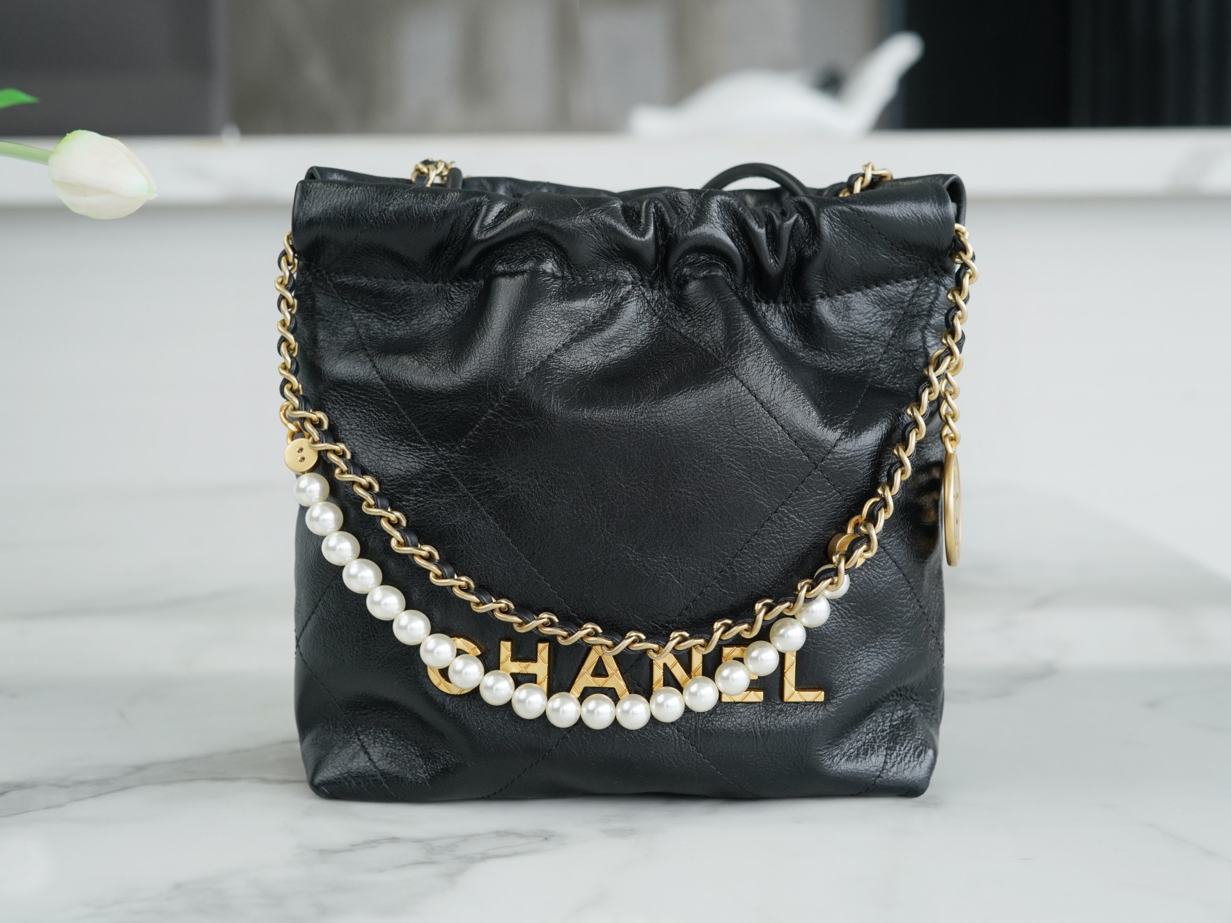 𝗖𝗛𝗔𝗡𝗘𝗟✦  23S 22Mini pearl chain bag black