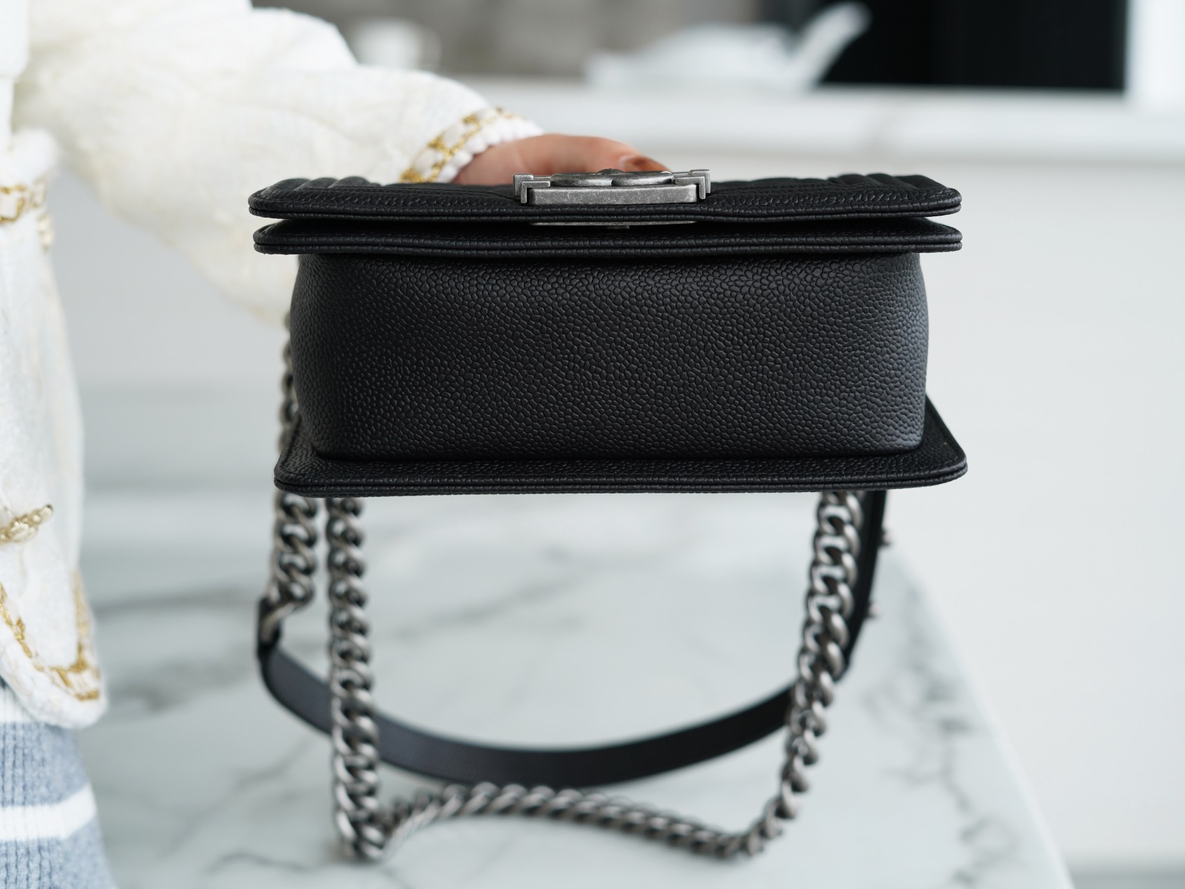 𝗖𝗵𝗮𝗻𝗲𝗹 𝗟𝗲𝗯𝗼𝘆 Imported custom caviar calfskin:Large ball pattern Small  Black Silver