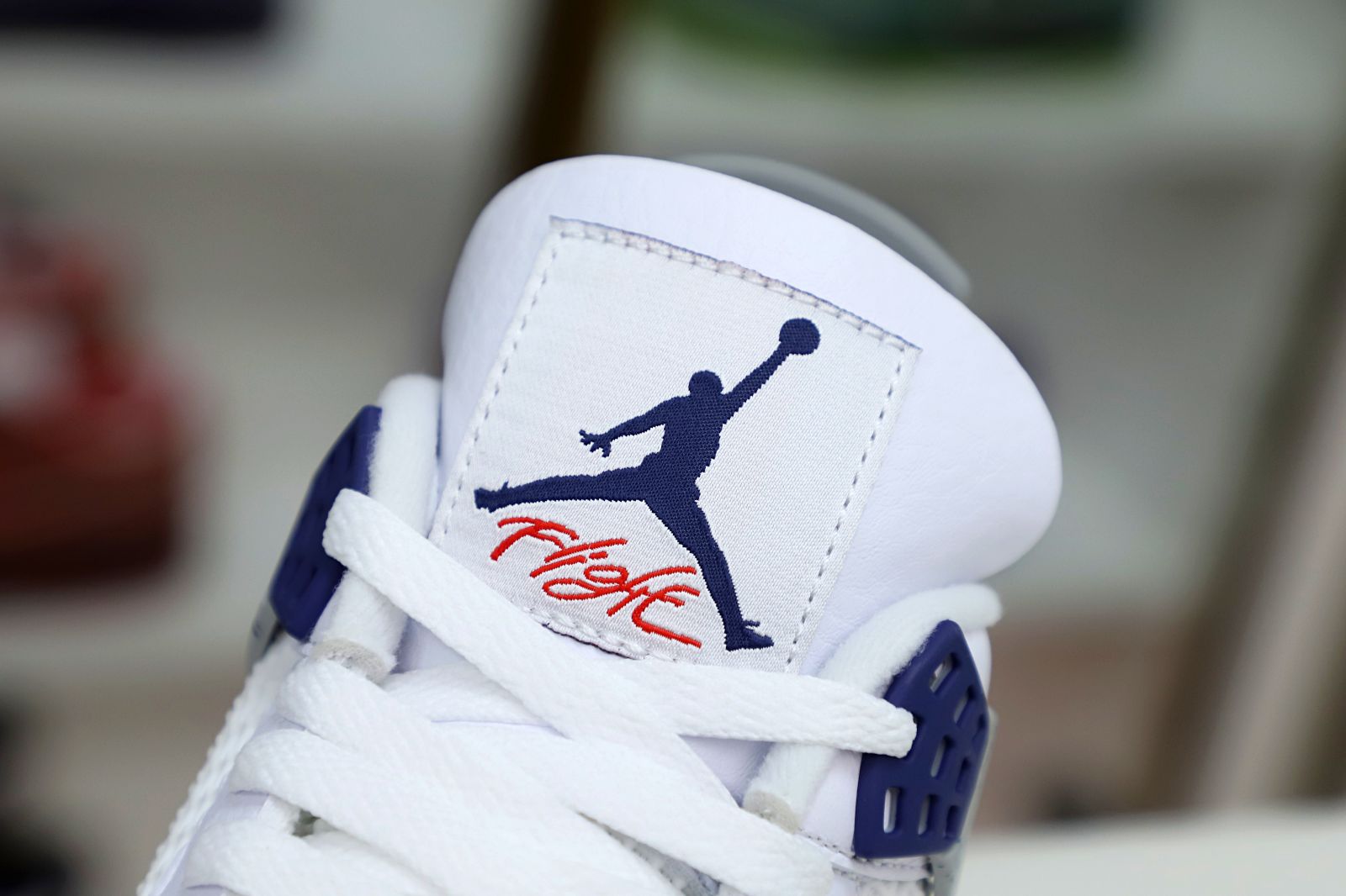 AIR JORDAN 4 RETRO MIDNIGHT NAVY DH6927-140